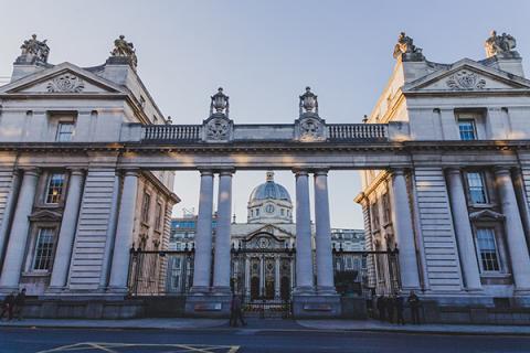 Дублин: комплекс правительственных зданий